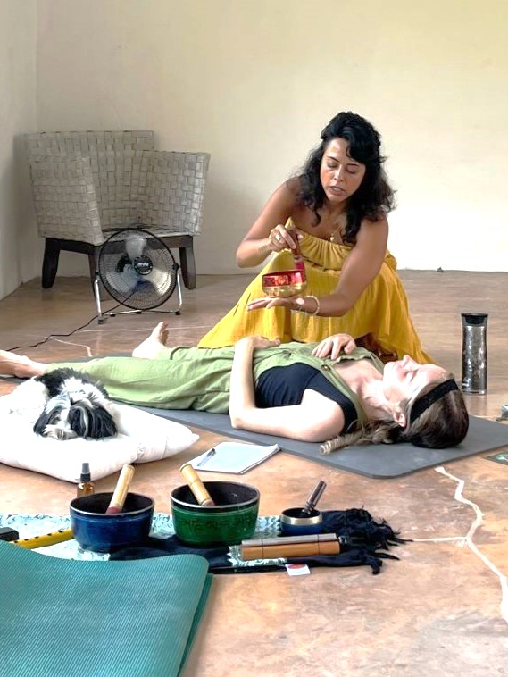 breathwork facilitator training session with sound bowls